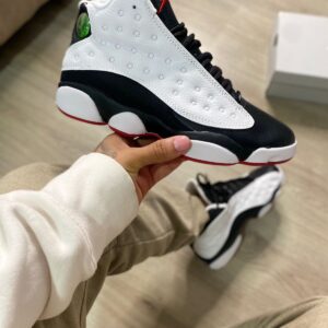 Jordan Retro 13 PlayOffs Hombre