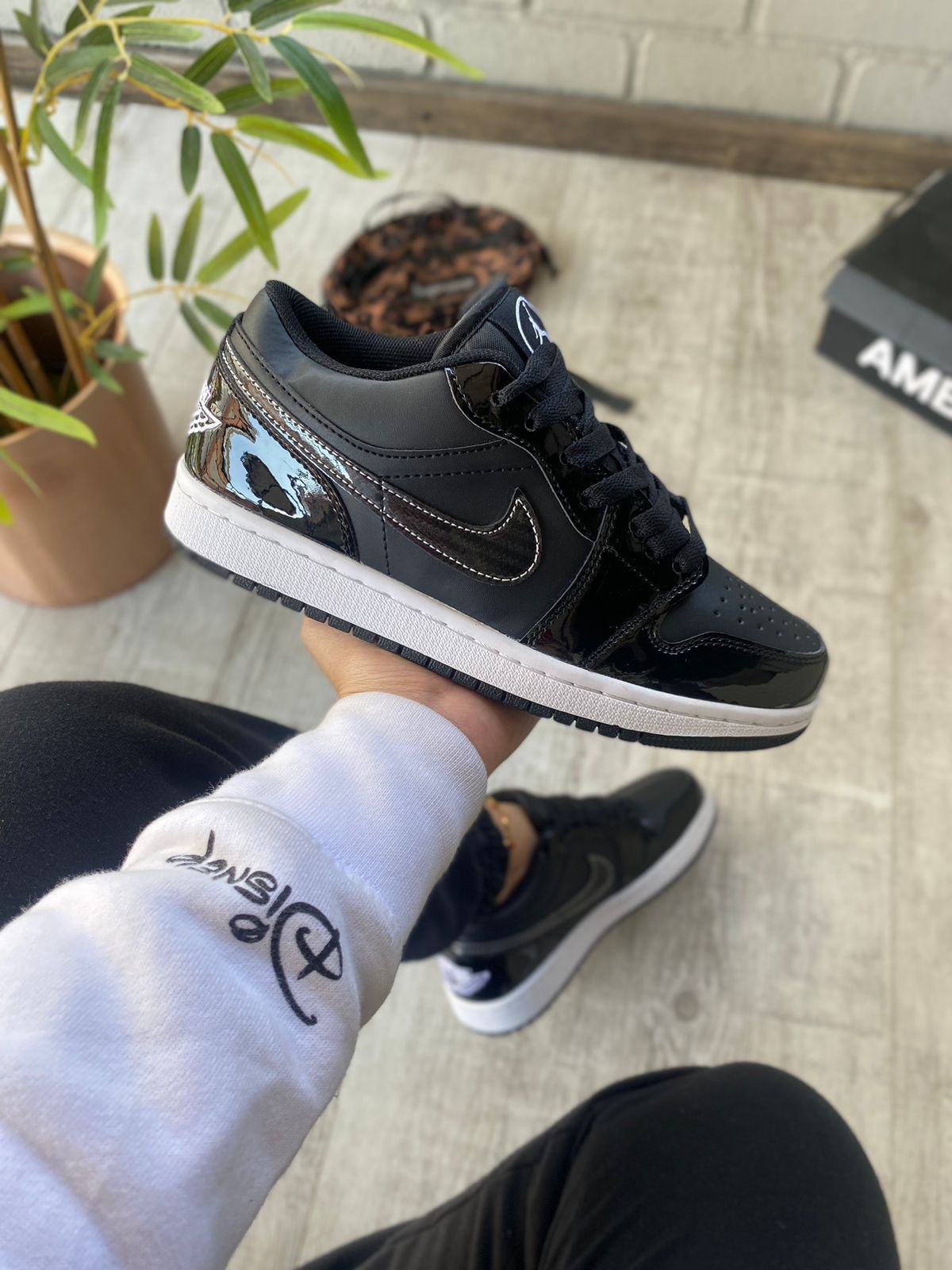 Jordan Retro 1 Charol Concord Baja Mujer y Hombre - Image 2