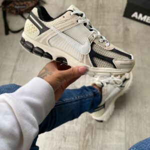 Nike Zoom Vomero 5 Hombre