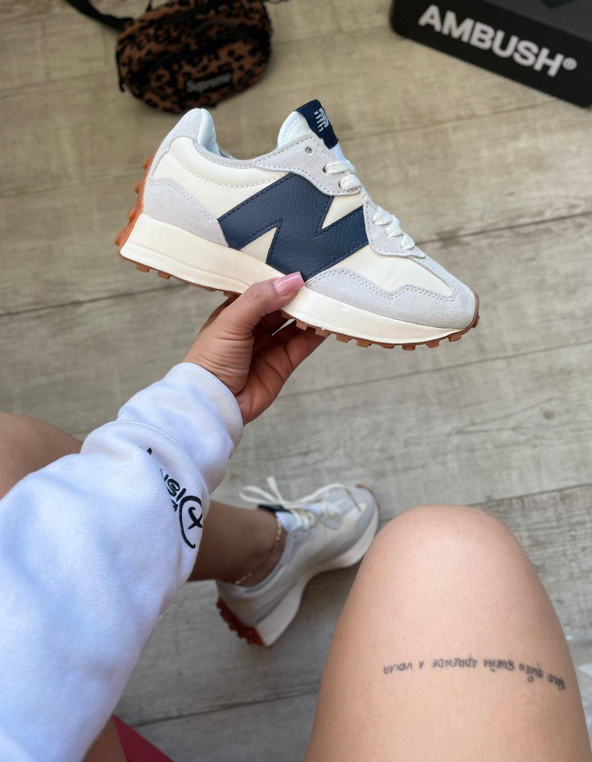 New Balance 327 Mujer - Image 2